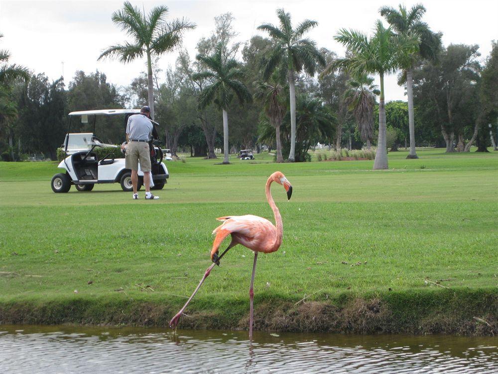 Hollywood Beach Golf Resort 外观 照片